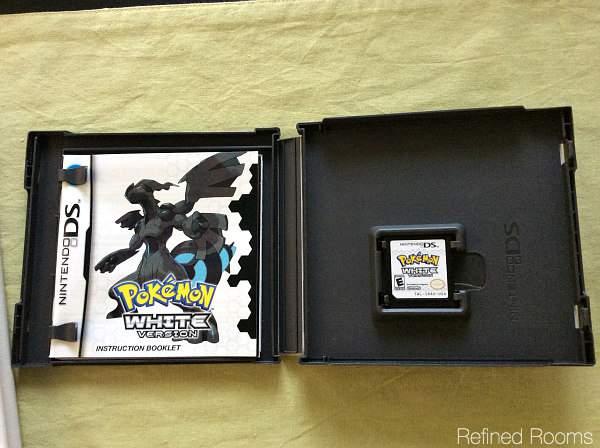 Nintendo DS game cartridge and case.